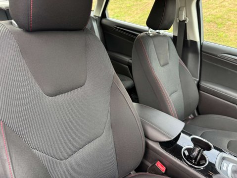 Ford Mondeo 2.0 Mondeo ST-Line TDCI 5dr 8