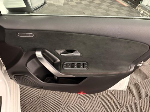 Mercedes-Benz A Class 2.0 A250 AMG Line (Executive) 7G-DCT Euro 6 (s/s) 5dr 36