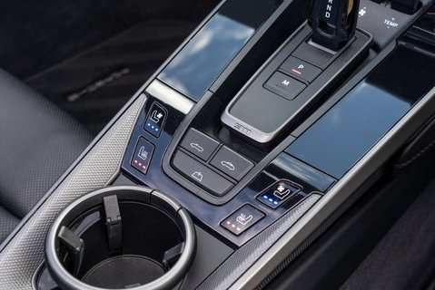 Porsche 911 3.0 911 Carrera S Auto 2dr 14