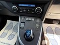 Toyota Auris 1.8 VVT-h Excel Touring Sports CVT Euro 5 (s/s) 5dr 27