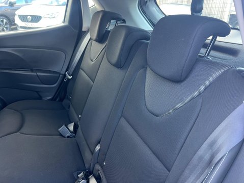 Renault Clio 1.2 16V Dynamique MediaNav Euro 5 5dr 27