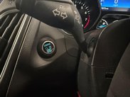 Ford Focus 1.0T EcoBoost Titanium Euro 6 (s/s) 5dr 16