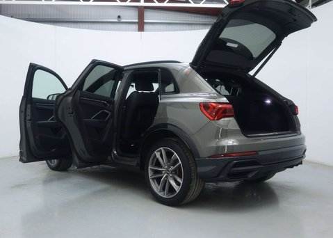 Audi Q3 1.5 TFSI CoD 35 Black Edition SUV 5dr Petrol S Tronic Euro 6 (s/s) (150 ps) 57