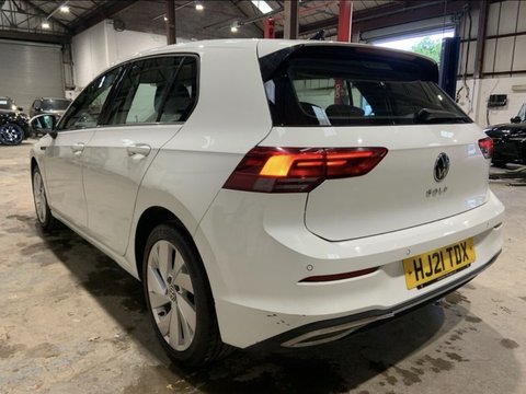 Volkswagen Golf STYLE TSI 9