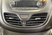 Vauxhall Viva 1.0i SE Hatchback 5dr Petrol Manual Euro 6 (a/c) (75 ps) 38