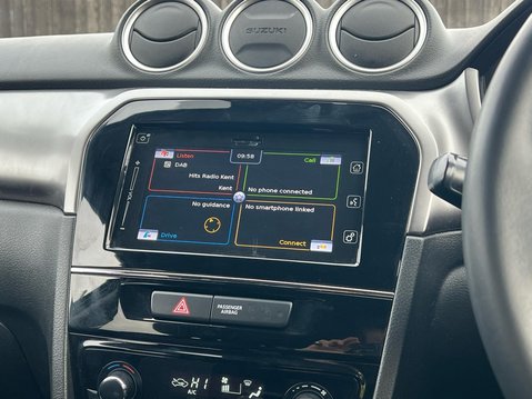 Suzuki Vitara SZ-T BOOSTERJET MHEV 18