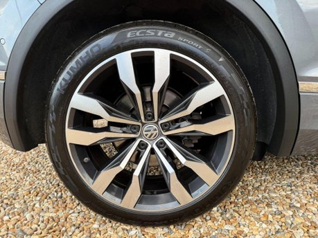 Volkswagen Tiguan 2.0 BiTDI R-Line DSG 4Motion Euro 6 (s/s) 5dr 16