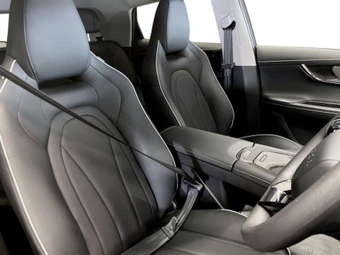 OMODA 5 1.6 TGDI Knight SUV 5dr Petrol DCT Euro 6 (s/s) (147 ps) 11