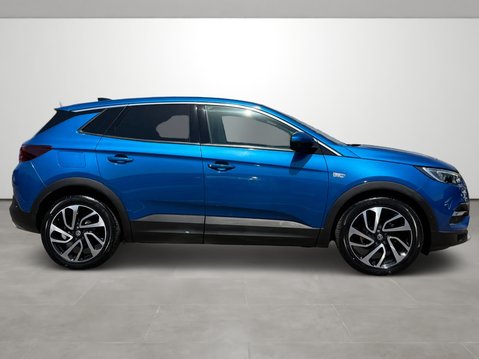 Vauxhall Grandland X 1.2 Turbo Elite Nav 5dr 10