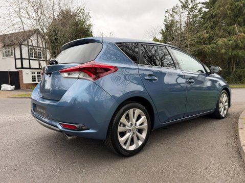 Toyota Auris 1.2 VVT-i Excel CVT Euro 6 (s/s) 5dr (Safety Sense) 5