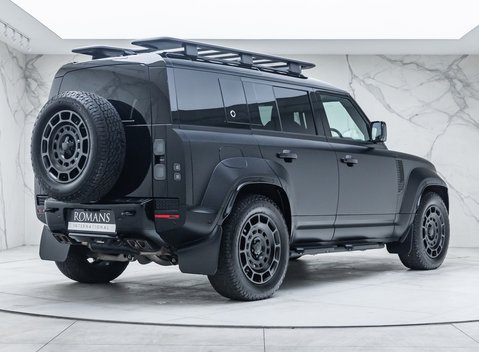 Land Rover Defender 110 OCTA Black 6