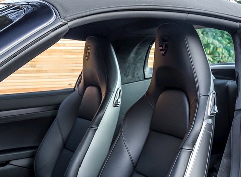 Porsche 911 Targa 4 GTS (991.2) 19