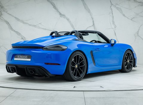 Porsche 718 SPYDER 6