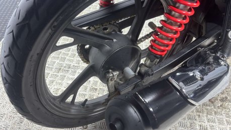 Honda CB 2021 ONLY 11K NEW MOT SERVICED ICONIC 125CC LEARNER COMMUTER BIKE 40