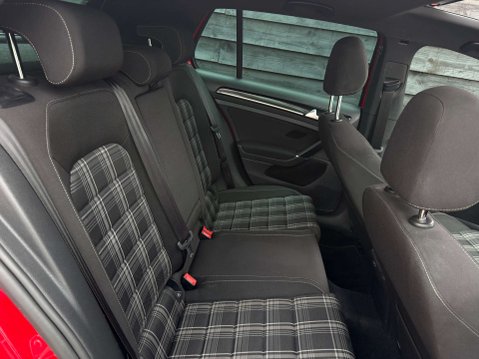 Volkswagen Golf 2.0 Golf GTD Semi-Auto 5dr 39