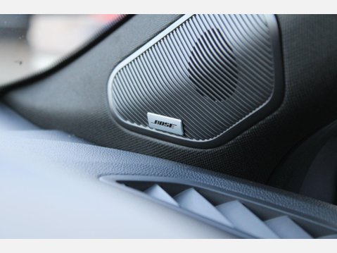 Renault Captur 1.6 E-TECH E-Tech engineered BOSE Edition Auto 2