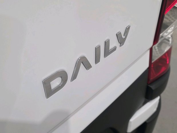 Iveco Daily IVECO DAILY 35S14 2.3 HIGH ROOF BUISNESS VAN 4100 HI-MATIC 9