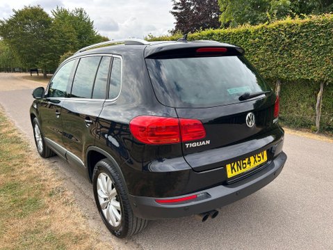 Volkswagen Tiguan 2.0 TDI BlueMotion Tech Match 4WD Euro 5 (s/s) 5dr 3