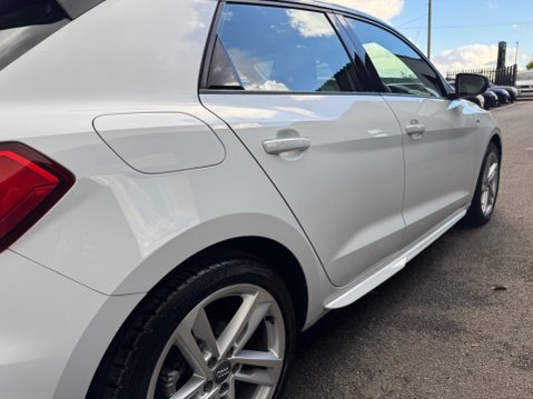 Audi A1 SPORTBACK TFSI S LINE 26