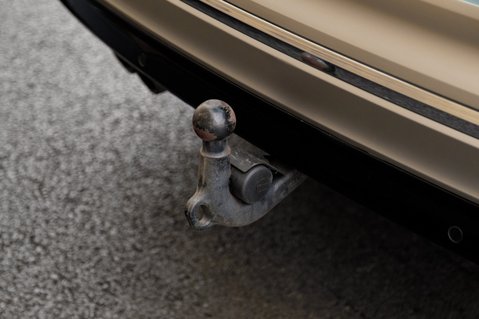 Volkswagen Tiguan R-LINE TECH TDI 4MOTION DSG 43