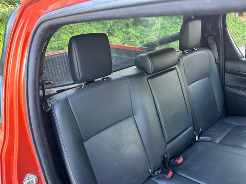 Toyota Hilux INVINCIBLE X LIMITED EDITION 4WD D-4D DCB 14