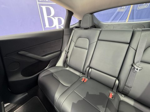 Tesla Model Y SUV 5dr Electric Auto RWD (346 ps) 27