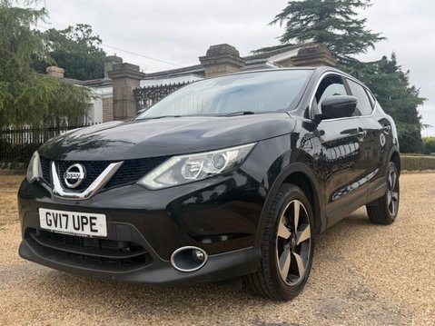 Nissan Qashqai 1.2 DIG-T N-Connecta SUV 5dr Petrol XTRON Euro 6 (s/s) (115 ps) FSH & 2X OR 33