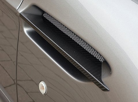 Aston Martin V8 Vantage S 14