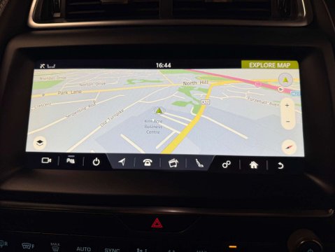 Jaguar E-Pace 2.0 E-Pace R-Dynamic S D AWD Auto 4WD 5dr 18