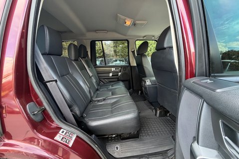 Land Rover Discovery SDV6 SE TECH - 11 SERVICES RECORDED INC CAMBELT CHANGE 26