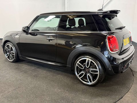 Mini Hatch 2.0 Cooper S Sport Auto 3dr 3