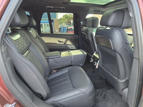 Land Rover Range Rover SV P510e PHEV 20