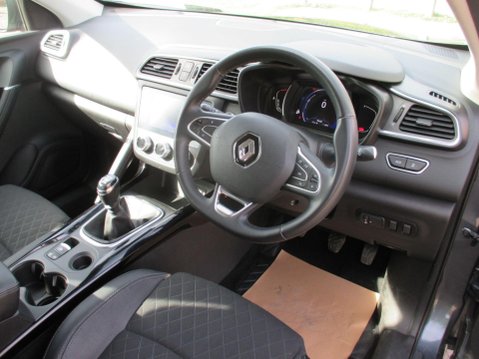 Renault Kadjar 1.3 TCe Iconic Euro 6 (s/s) 5dr 17