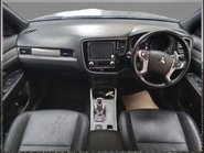 Mitsubishi Outlander PHEV DYNAMIC 3
