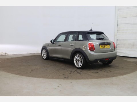 Mini Hatch 1.5 Cooper Euro 6 (s/s) 5dr 4