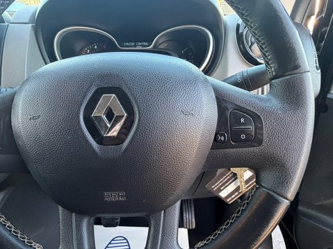 Renault Trafic 1.6 dCi 27 Sport Nav SWB Standard Roof Euro 6 5dr 28