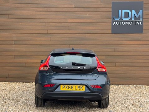 Volvo V40 2.0 V40 Momentum T2 5dr 5