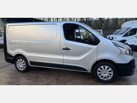 Renault Trafic 1.6 dCi 27 Business Panel Van 5dr Diesel Manual SWB Standard Roof Euro 6 (9 7