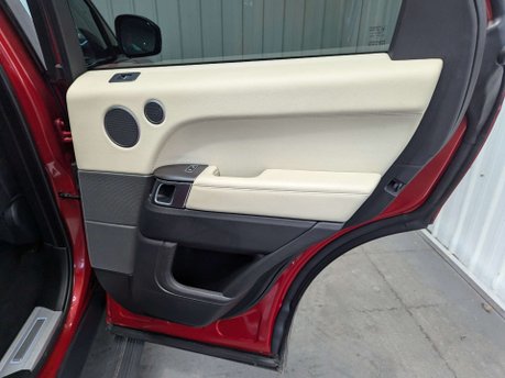 Land Rover Range Rover Sport 3.0 Range Rover Sport HSE Dynamic SDV6 Auto 4WD 5dr 58