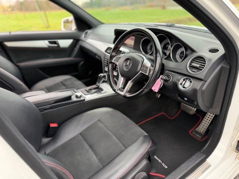 Mercedes-Benz C Class 2.1 C220 CDI AMG Sport Plus G-Tronic+ Euro 5 (s/s) 4dr 30