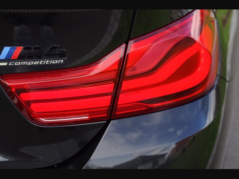 BMW M4 3.0 BiTurbo GPF Competition DCT Euro 6 (s/s) 2dr 37