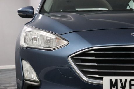 Ford Focus TITANIUM 24