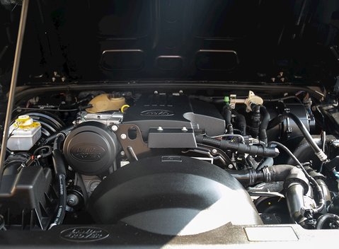 Land Rover Defender 90 XS T40S 28