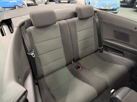 Volkswagen Golf 1.6 TDI BlueMotion Tech SE Cabriolet Euro 5 (s/s) 2dr 17