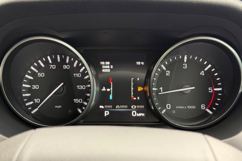 Land Rover Range Rover Evoque SD4 DYNAMIC - RARE 3 DOOR COUPE - BLACK PACK -PAN ROOF -ELECTRIC BOOT  32