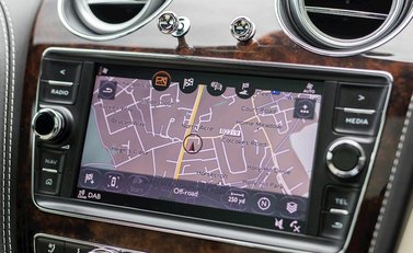 Bentley Bentayga V8 Diesel 21