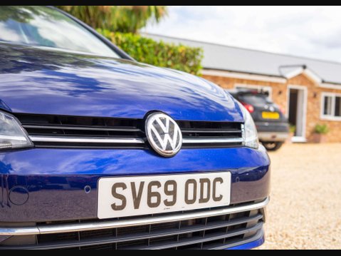 Volkswagen Golf 1.5 Golf Match TSi Evo 5dr 11