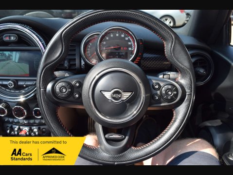 Mini Convertible 2.0 John Cooper Works 2dr 35