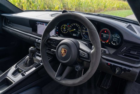 Porsche 911 4.0 992 GT3 PDK 13