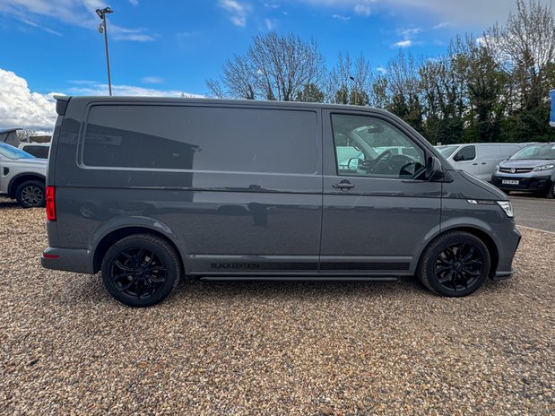 Volkswagen Transporter AUTO SWB [SOLD MM] L1H1 Sportline T32 Air Con Alloys SELECT 5